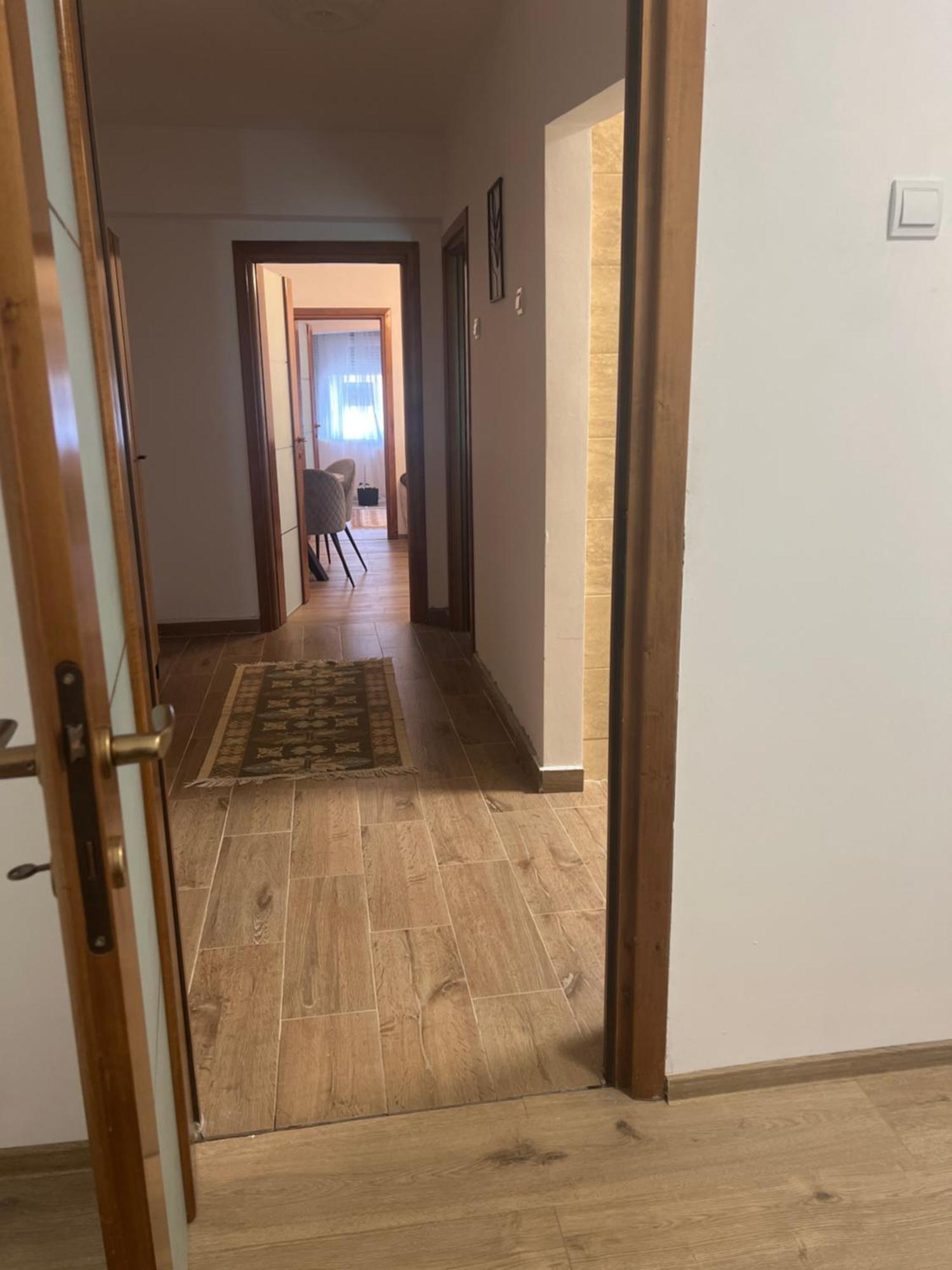 Central Trei Camere Bákó Kültér fotó